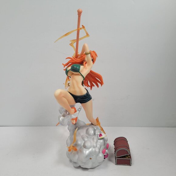 Nami One Piece Anime Figure With Treasure Chest/ Cloud Base & Clima-Tact Staff - Picture 3 of 8